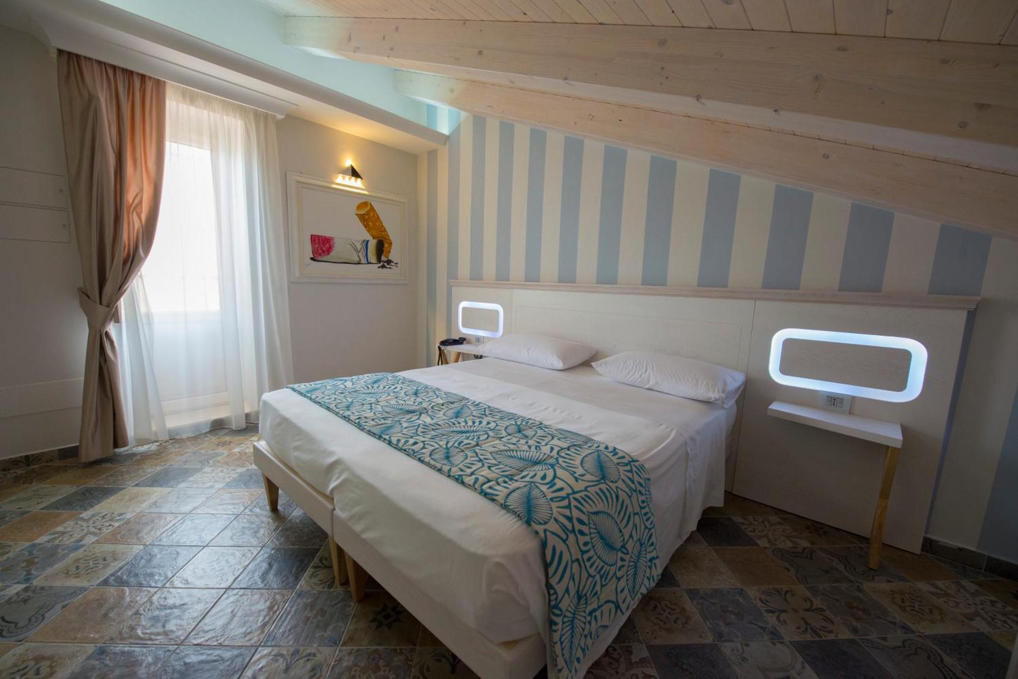 Residenza Donna Giovanna Tropea Phòng bức ảnh